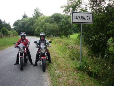 Konec světa.I sem dojedou motorky.