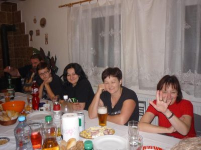 O čempak asi sní Irča??? O Stańovi? O sousedovi? Nebo že by dokonce o ježdění na vibrujícím traktůrku po zahradě? To už se asi nedozvíme.