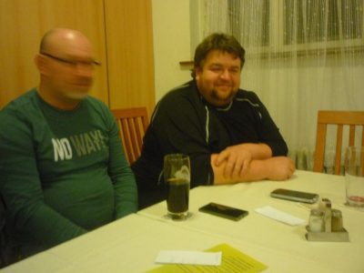 Staňa a kofola. Smutný pohled. Byl z ní už tak nalitej, že jsme ho viděli rozmazanýho. Staňo, Staňo.......