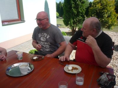 Po cestě zpátky jsme zkontrolovali Staně, živej, zdravej a veselej. Jako vždy.