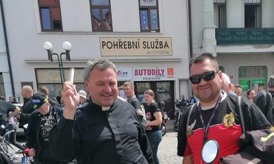Proto byl potřeba okamžitý přesun na místo posledního pomazání a rovnou ke zdroji :-)) Kamile, promiň, to se přímo nabízelo :-))